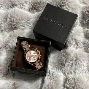 Michael Kors Bradshaw MK6066 Rose Gold Tone watch